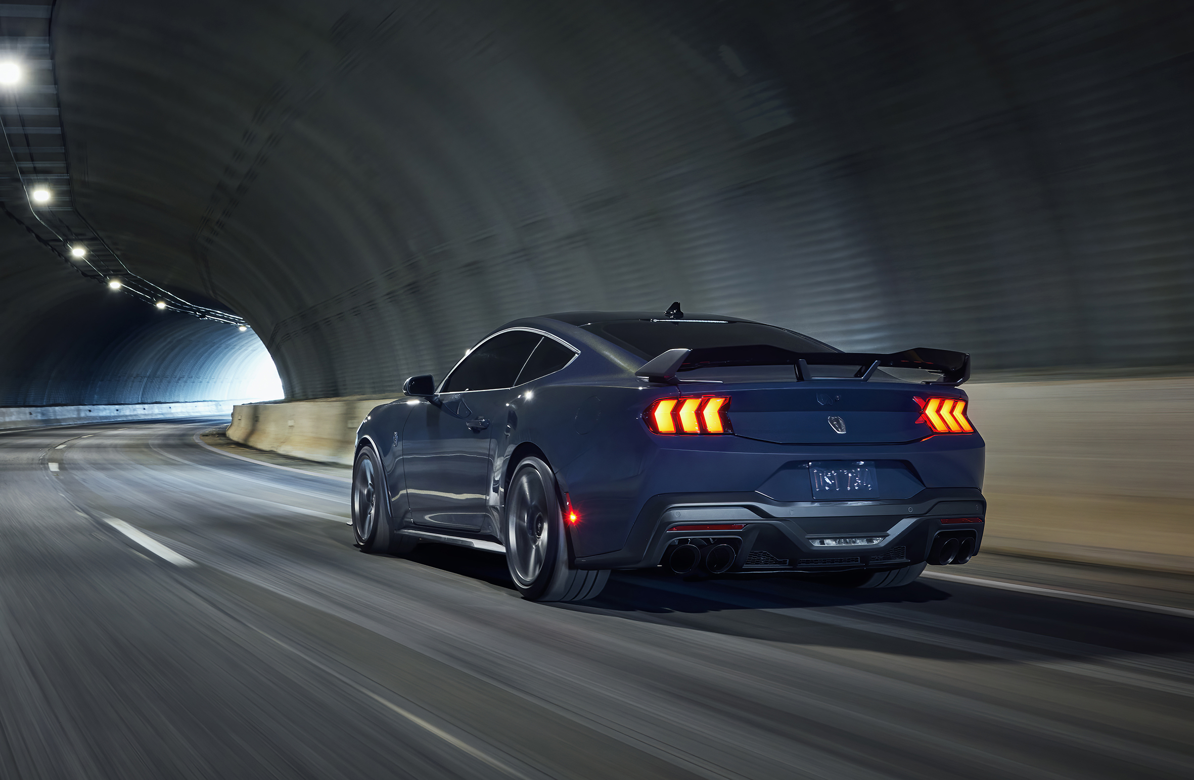 Mustang Dark Horse