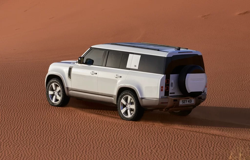 Land Rover Defender 130