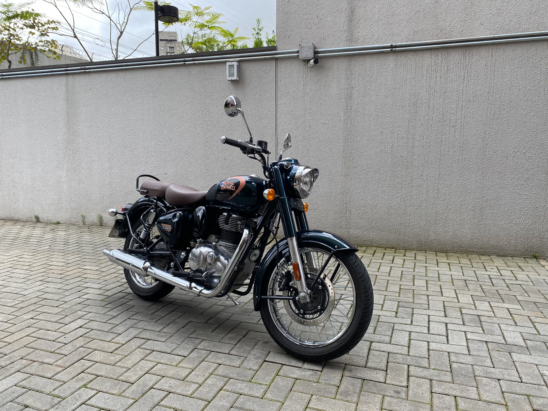 Royal Enfield Classic 350 8