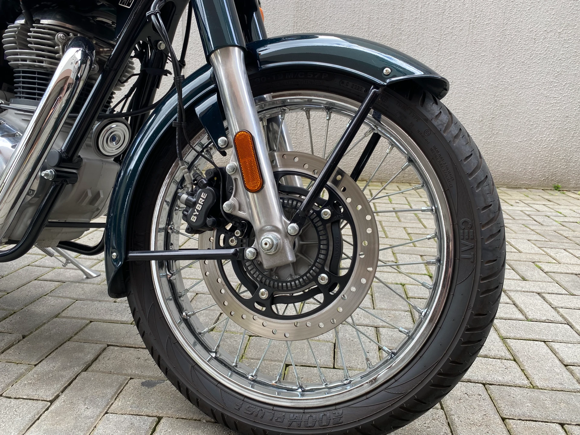 Royal Enfield Classic 350 10