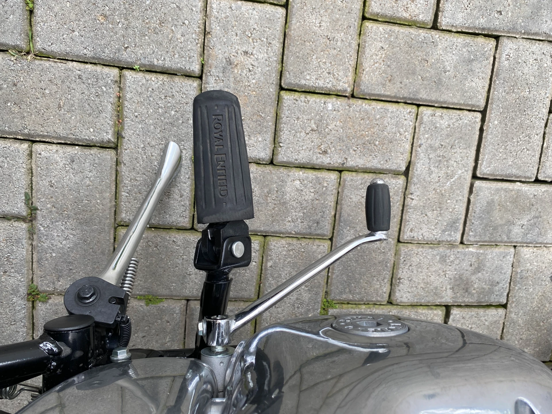 Royal Enfield Classic 350 14