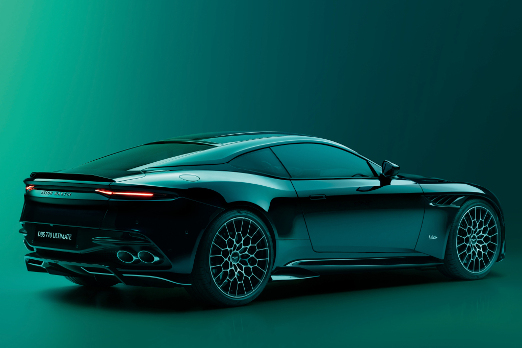 Aston Martin Dbs 707 Ultimate 1 (1) F1