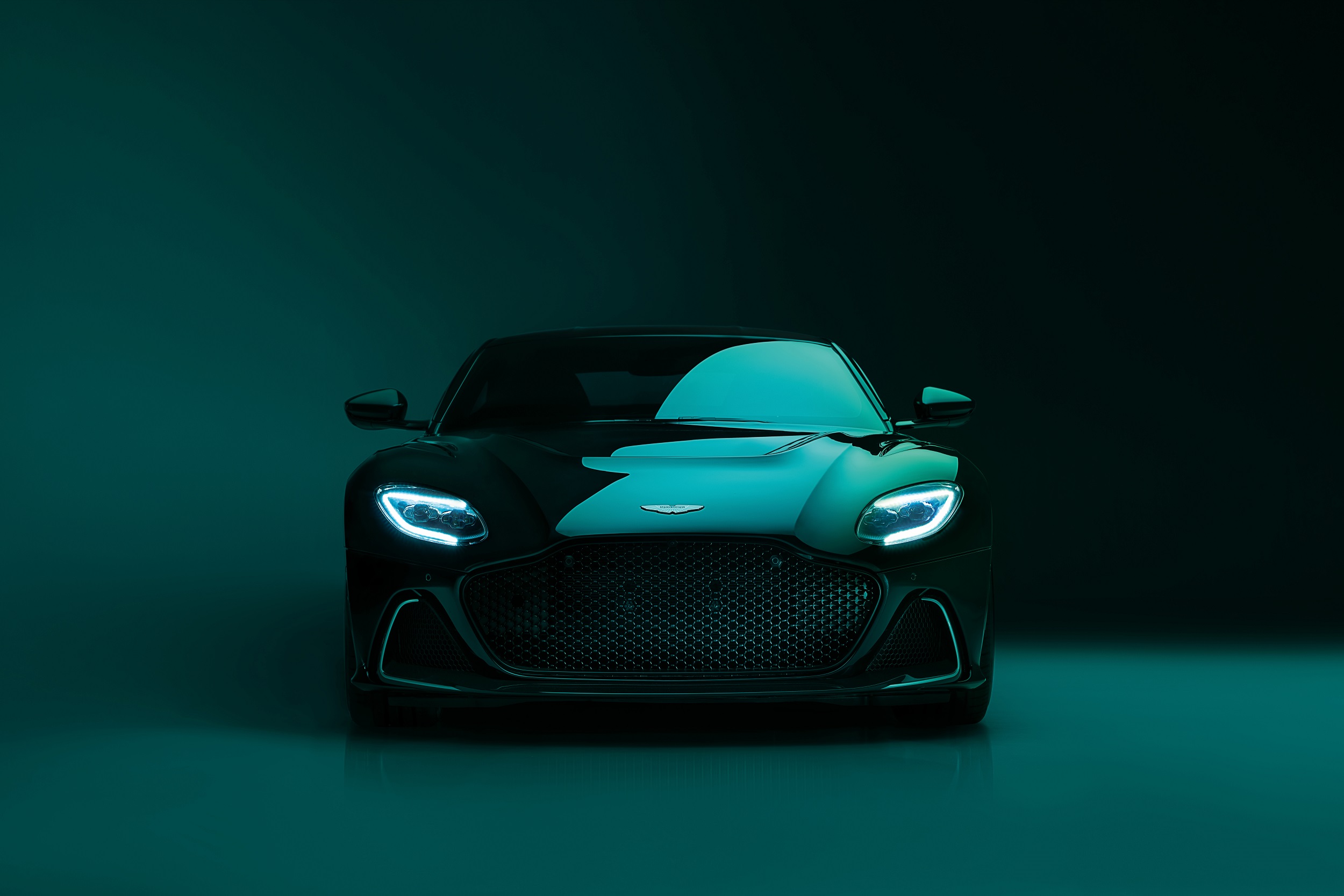 Aston Martin Dbs 707 Ultimate 1 (1) F4