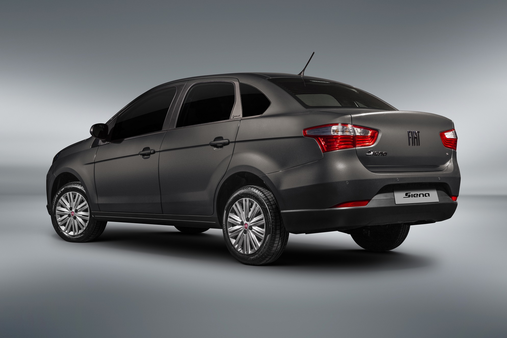 Fiat Grand Siena (3)
