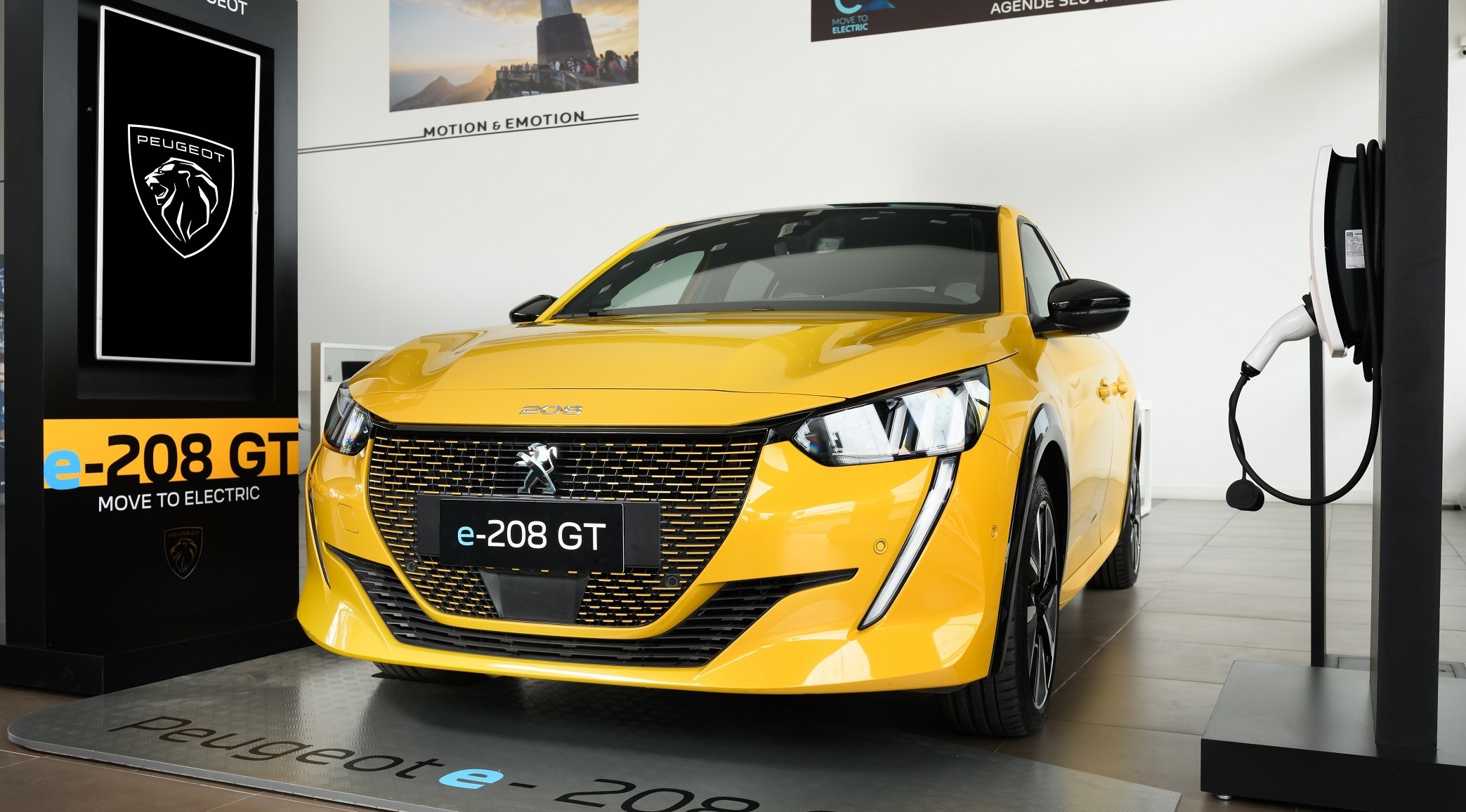 Peugeot E 208 Gt 2.jpg 11zon