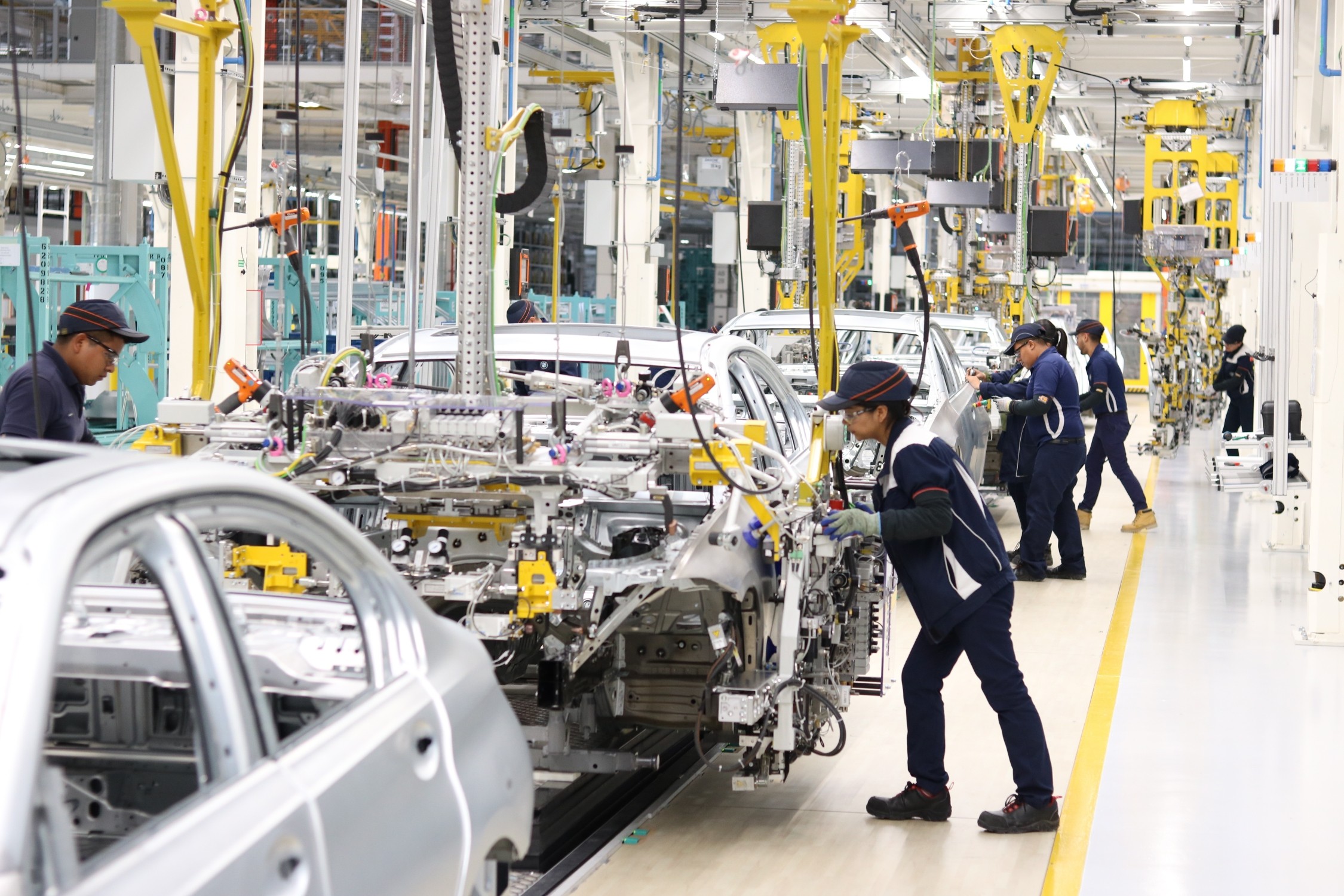 Fábrica Da Bmw No México 3