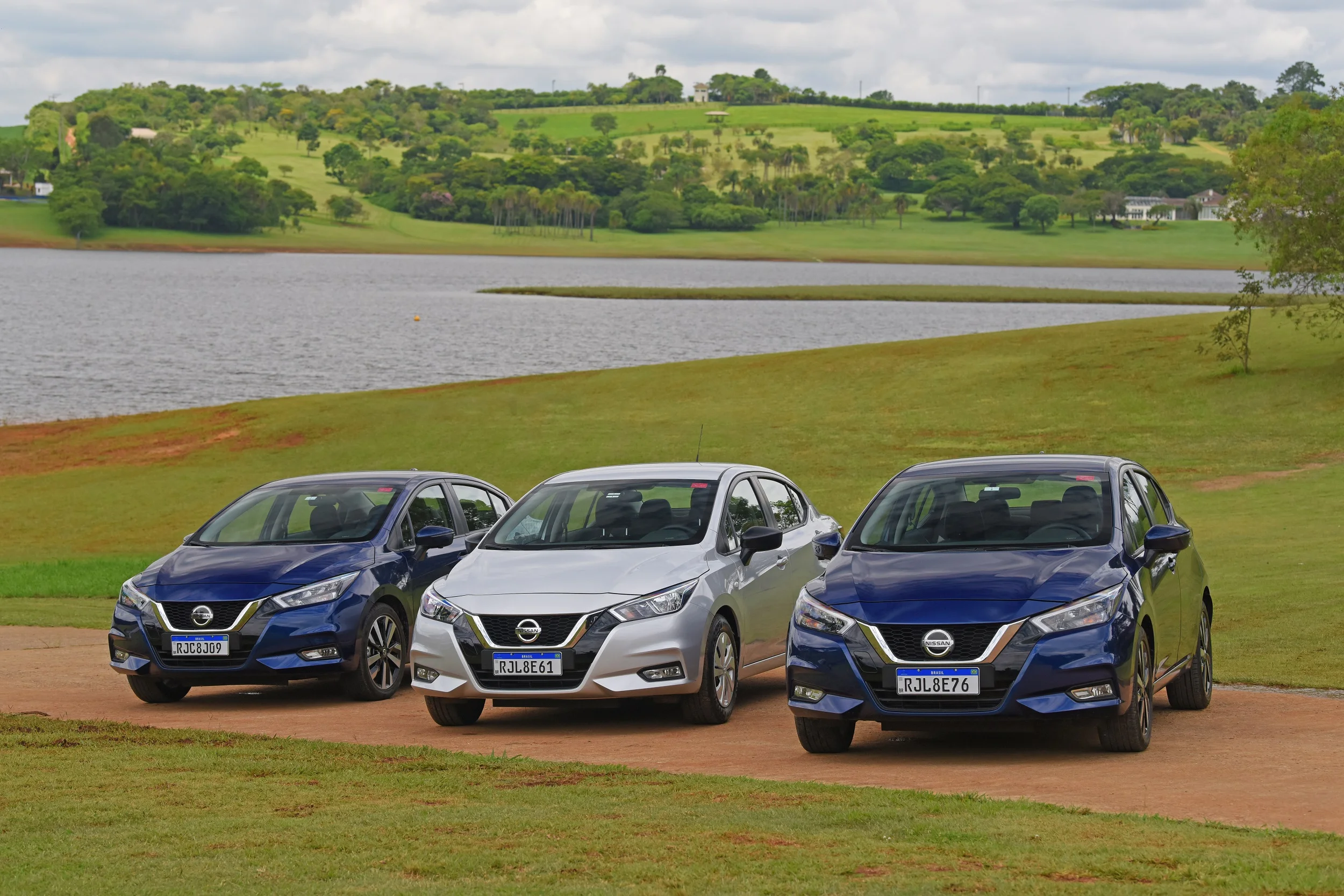 Nissan Versa 2023 2