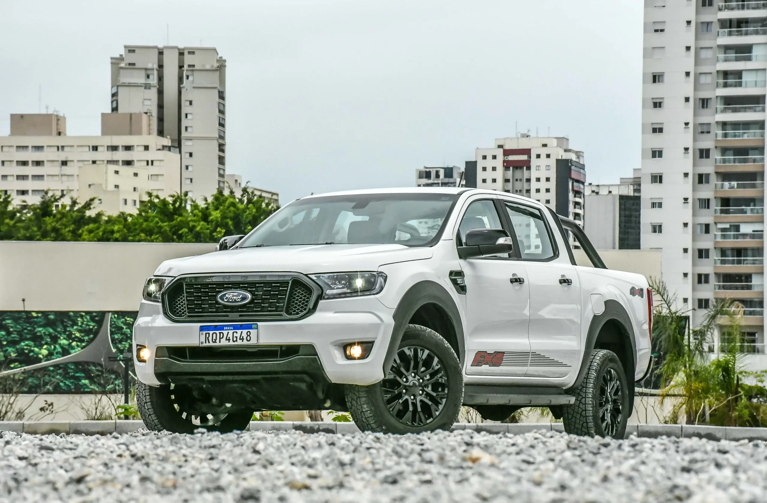 Comparativo Chevrolet S10 Z71 X Ford Ranger Fx4 Webmotors (52)