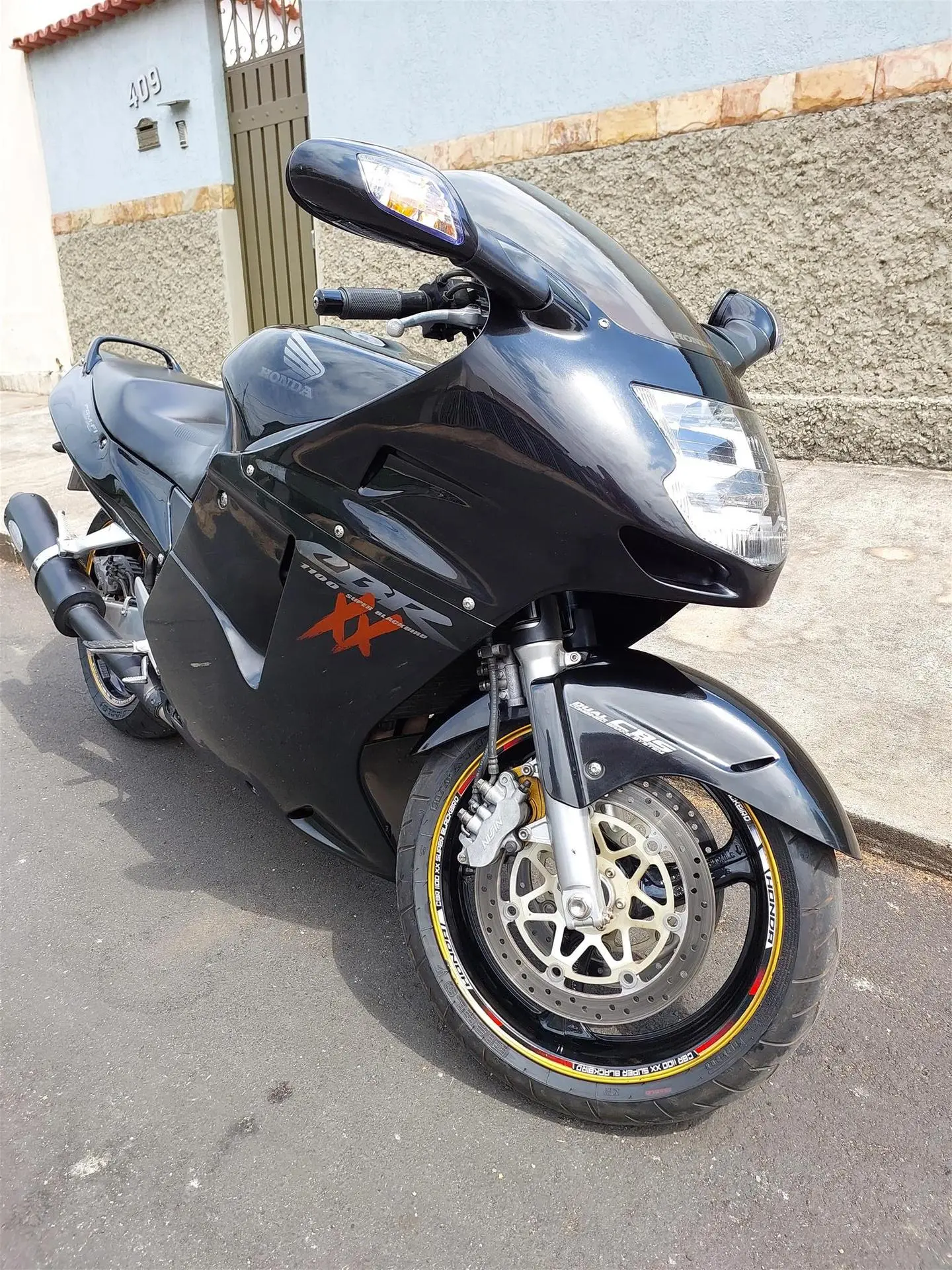 Honda Blackbird