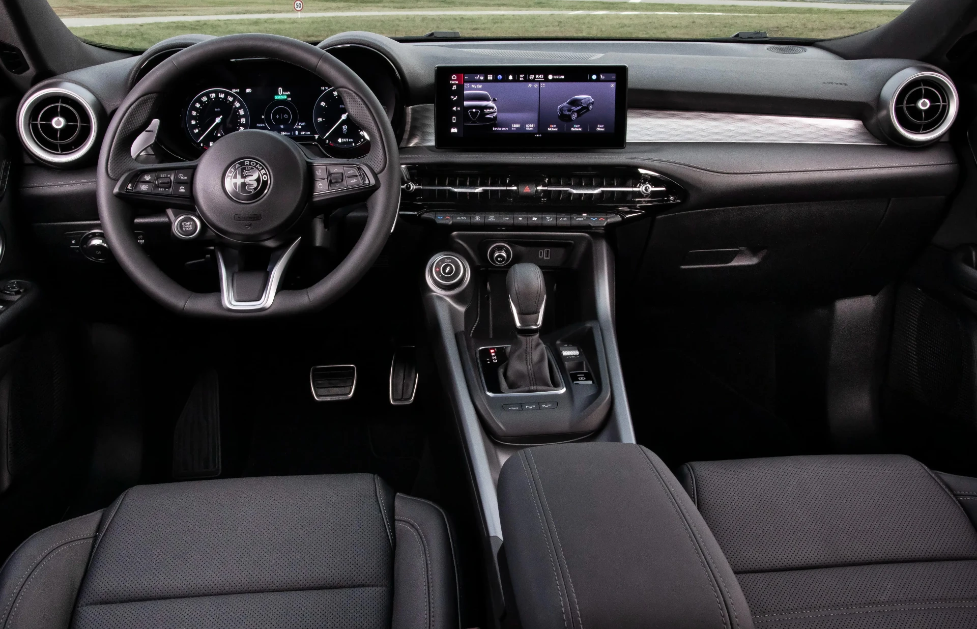 Alfaromeotonalepluginhybridq4interior24 6373b3279cec9 6376019ac8928 11zon (1)