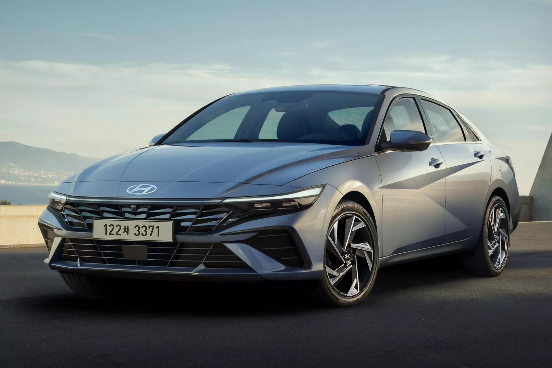 Hyundai Elantra Facelift 1