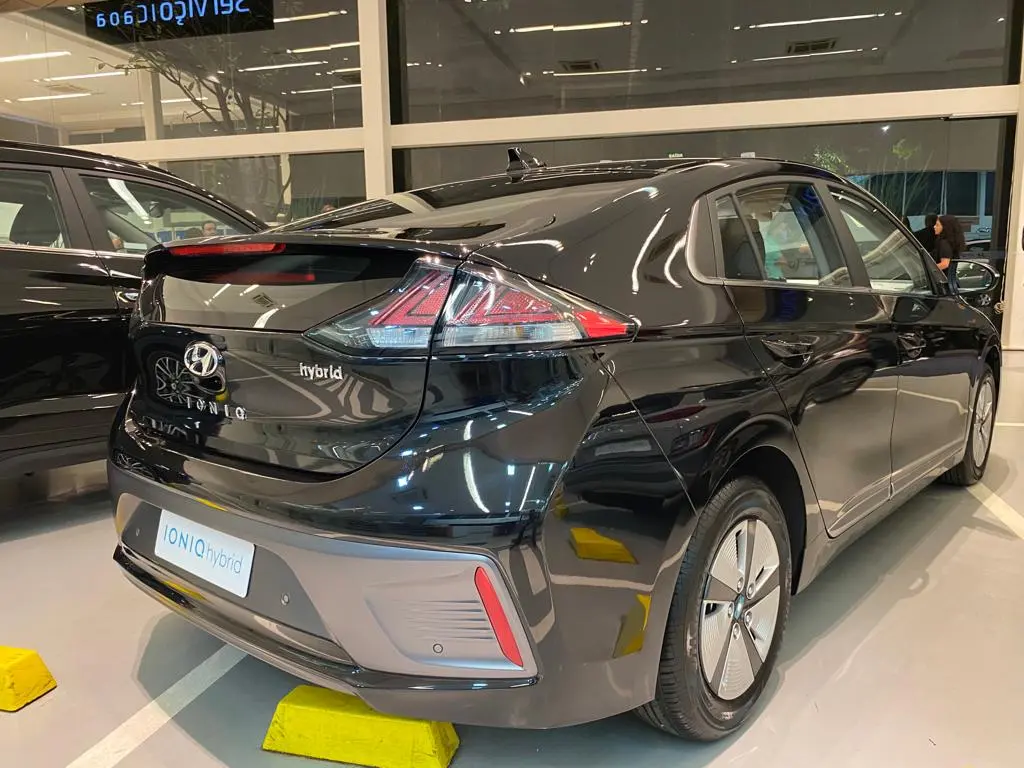 Hyundai Ioniq Hev 2