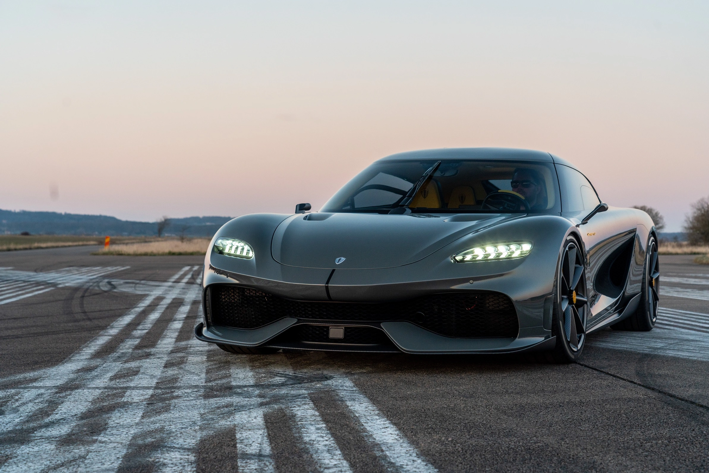 Koenigsegg Gemera 31 Opção 2 Destaque