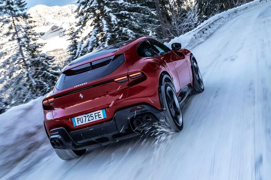2023 Ferrari Purosangue 3302