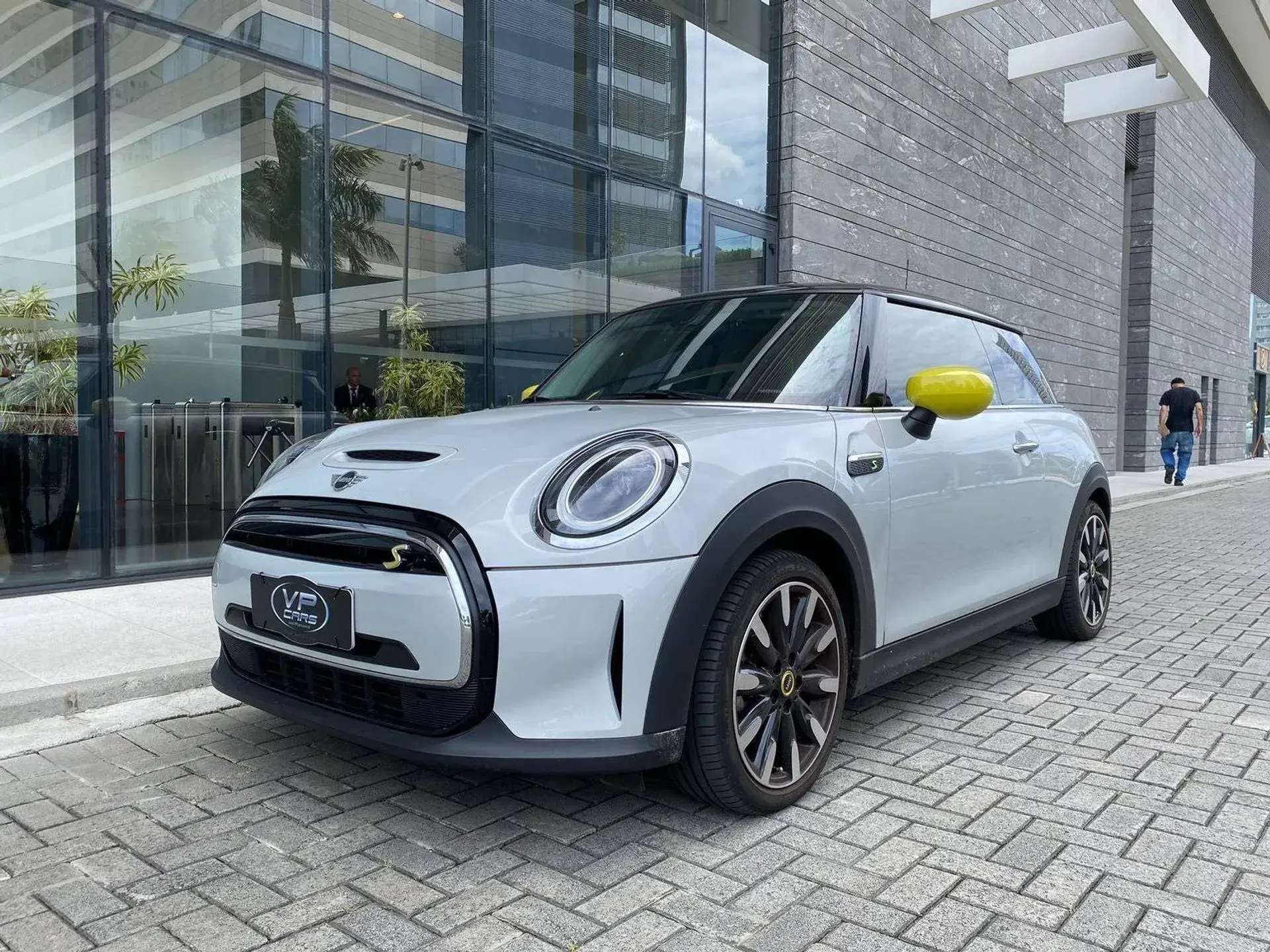 Mini Cooper Se Exclusive 2p Eletrico Wmimagem12231418419