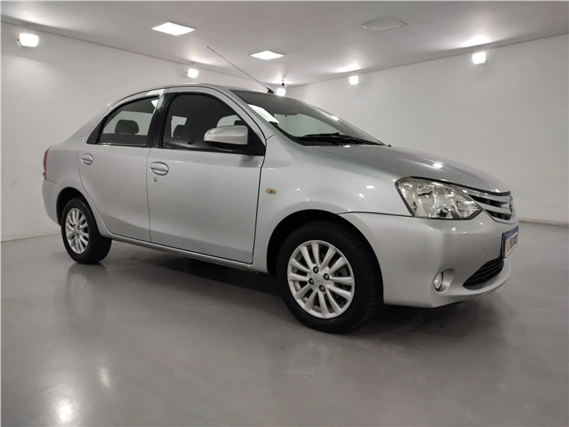 Toyota Etios 1.5 Xls Sedan 16v Flex 4p Manual Wmimagem11241564617
