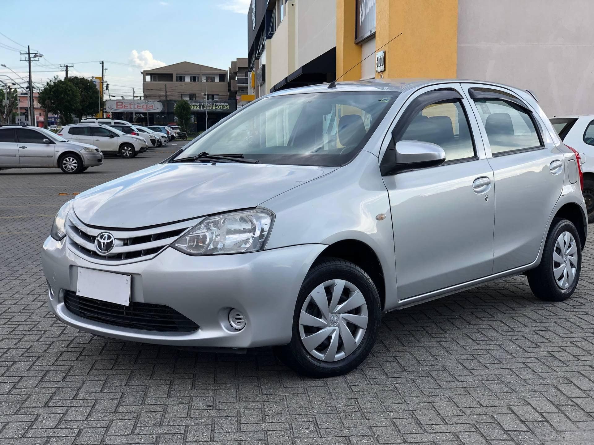 Toyota Etios 1.3 X 16v Flex 4p Manual Wmimagem13503252013