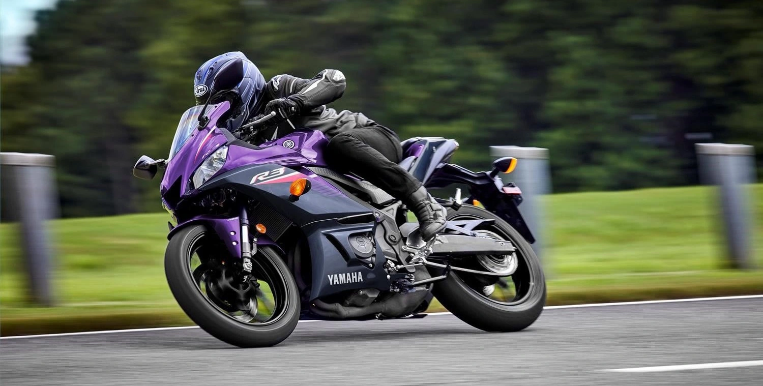Yamaha Yzf R3 2023 (1)