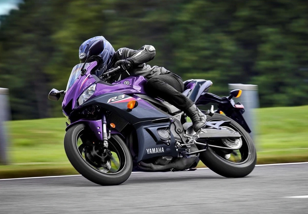 Yamaha Yzf R3 2023 (2)
