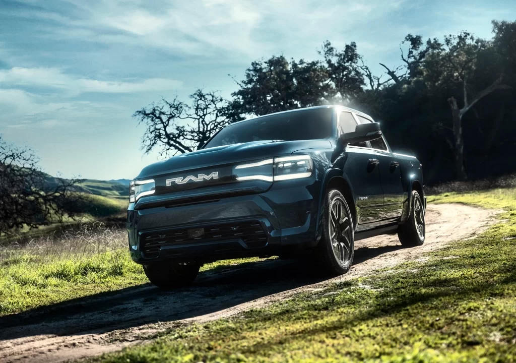 Ram 1500 Rev 2025 (24)