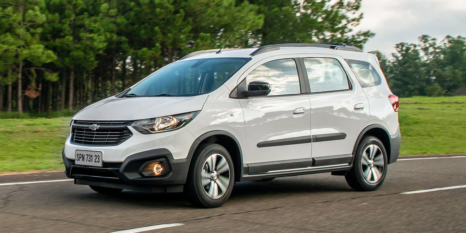 Carros 7 lugares usados baratos: Chevrolet Spin é uma excelente opção do segmento