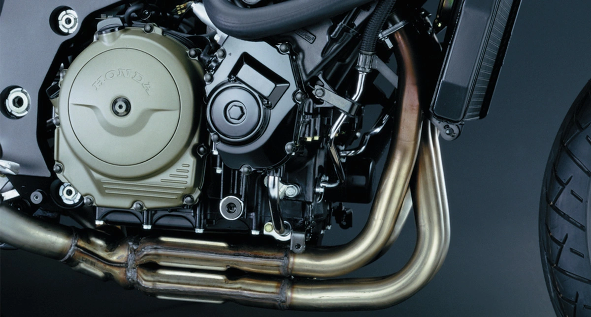 Honda Cbr 1000xx Super Blackbird (6)