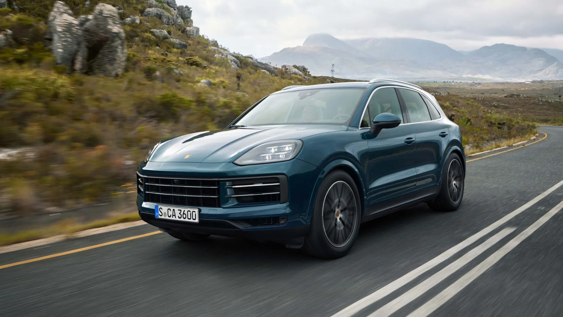 Porsche Cayenne 2024 1