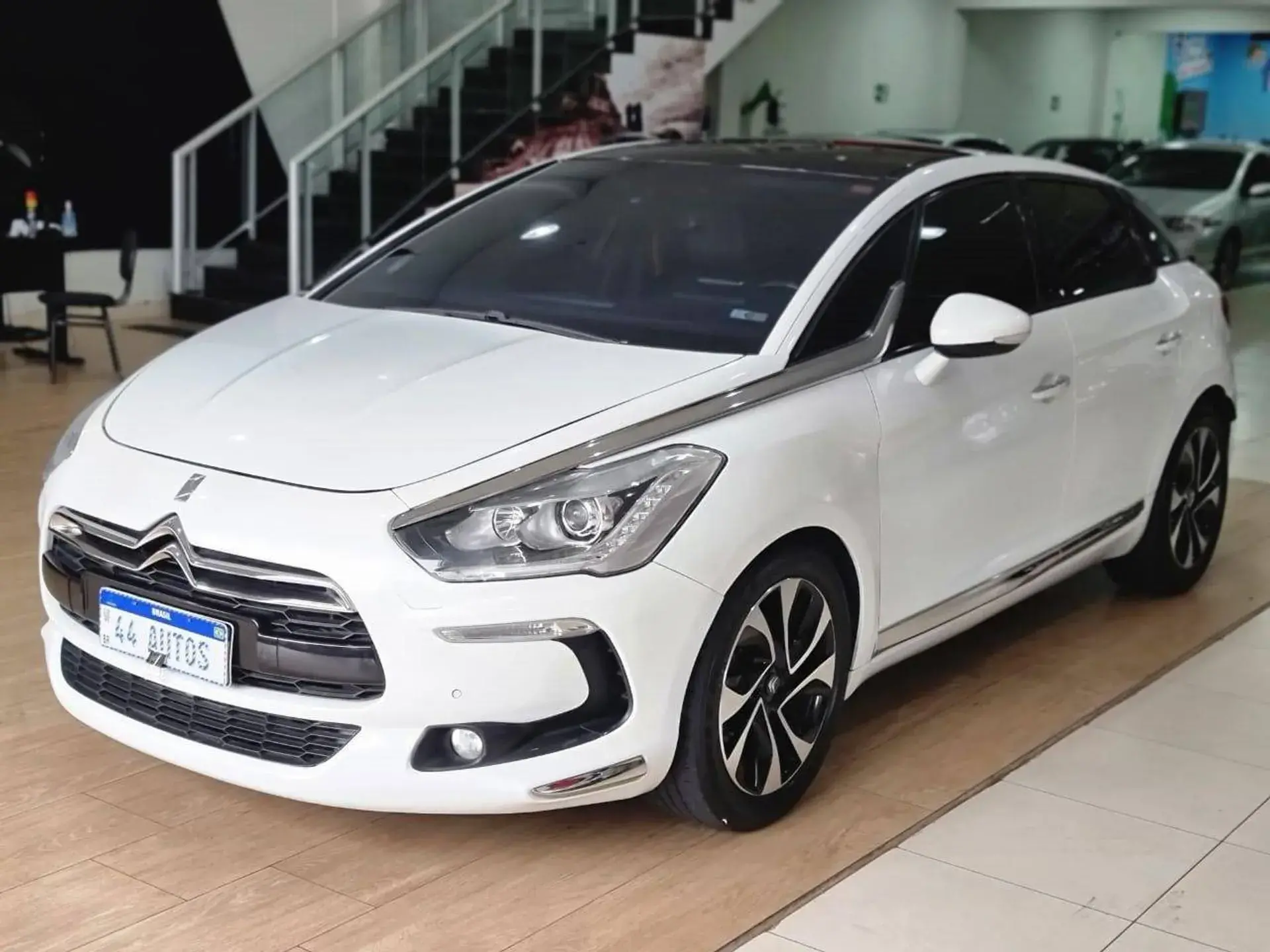 Citroen Ds5 1.6 Thp Gasolina Be Chic Bva Wmimagem14335246032