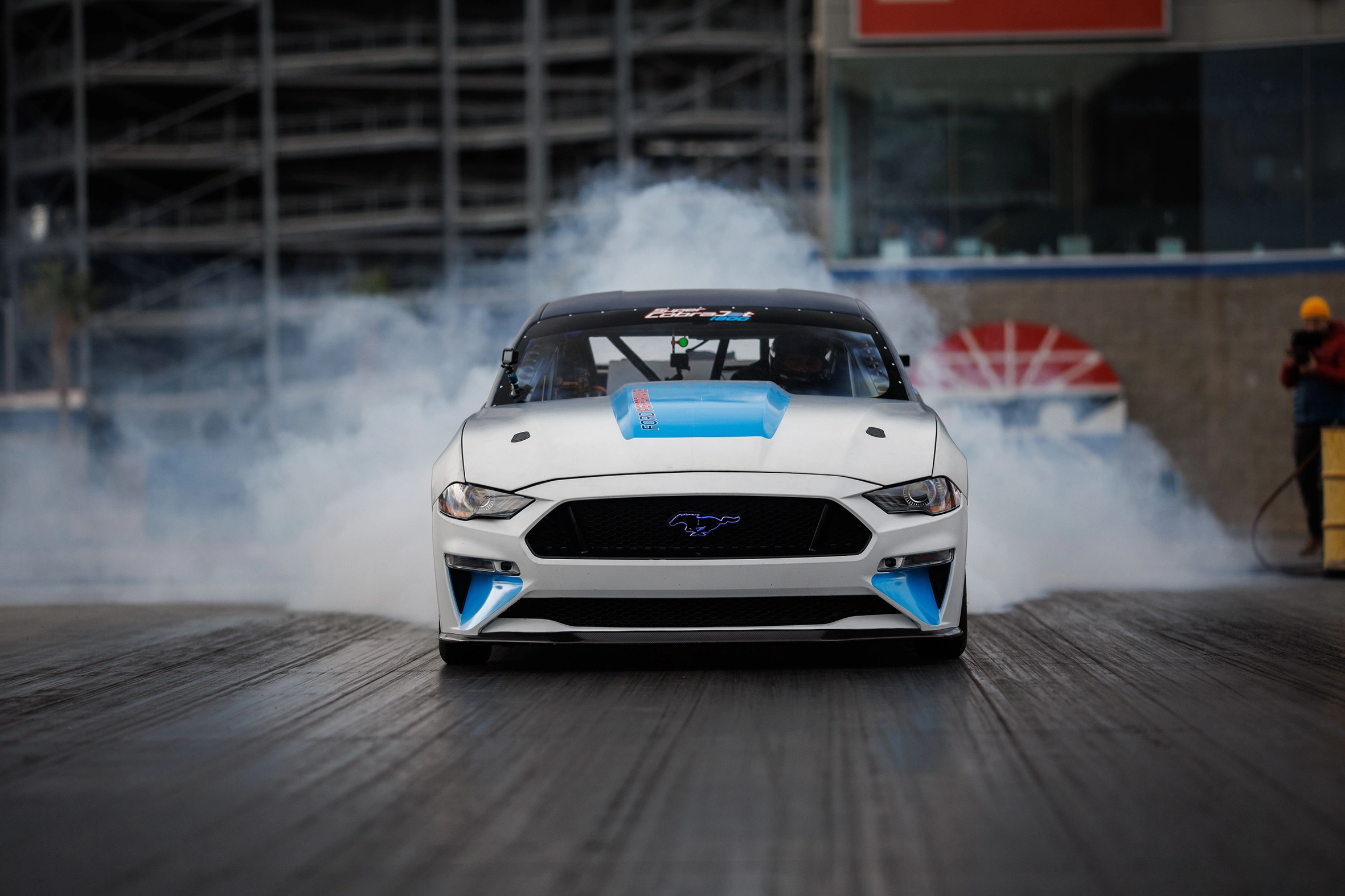 Mustangsupercobrajet 1800 F2