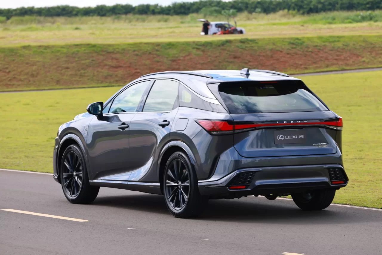 Lexus Rx 500h 7