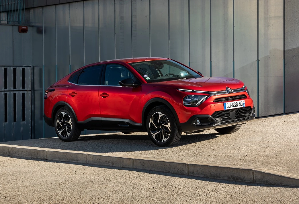 Citroen C4 X Destaque