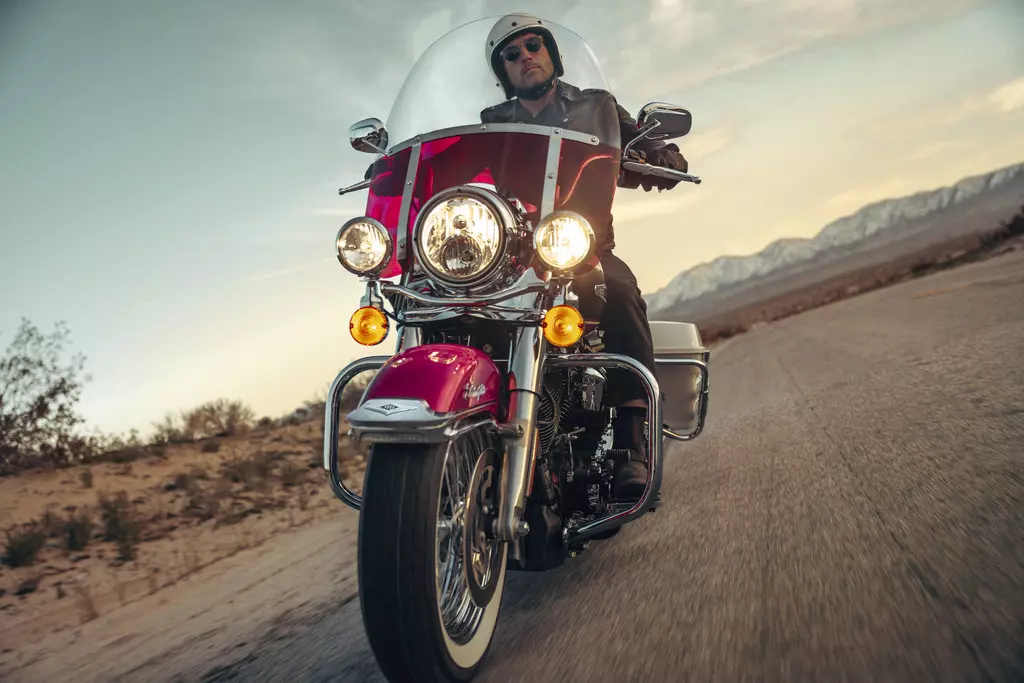 Anyconv.com Harley Davidson Electra Glide Highway King (8)