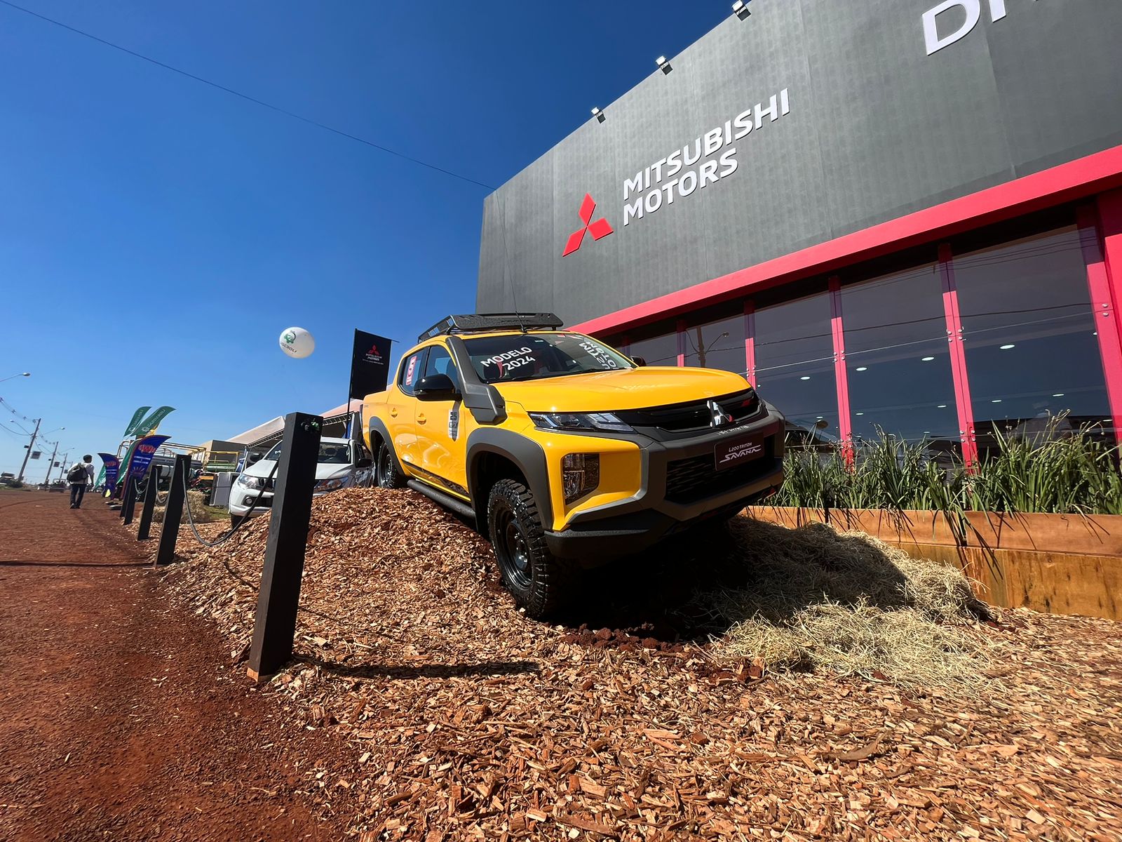 L200 Savana 1