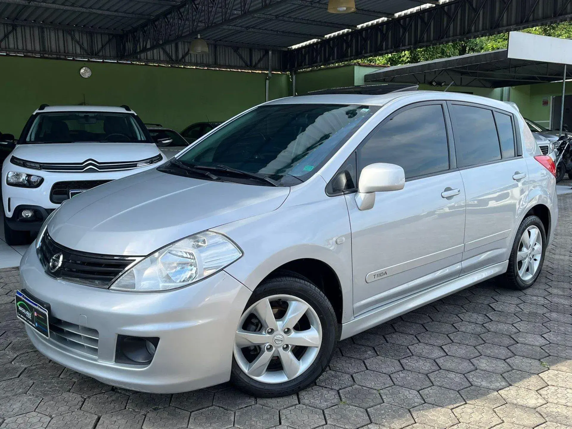 Nissan Tiida 1.8 Sl 16v Flex 4p Manual Wmimagem11280304126