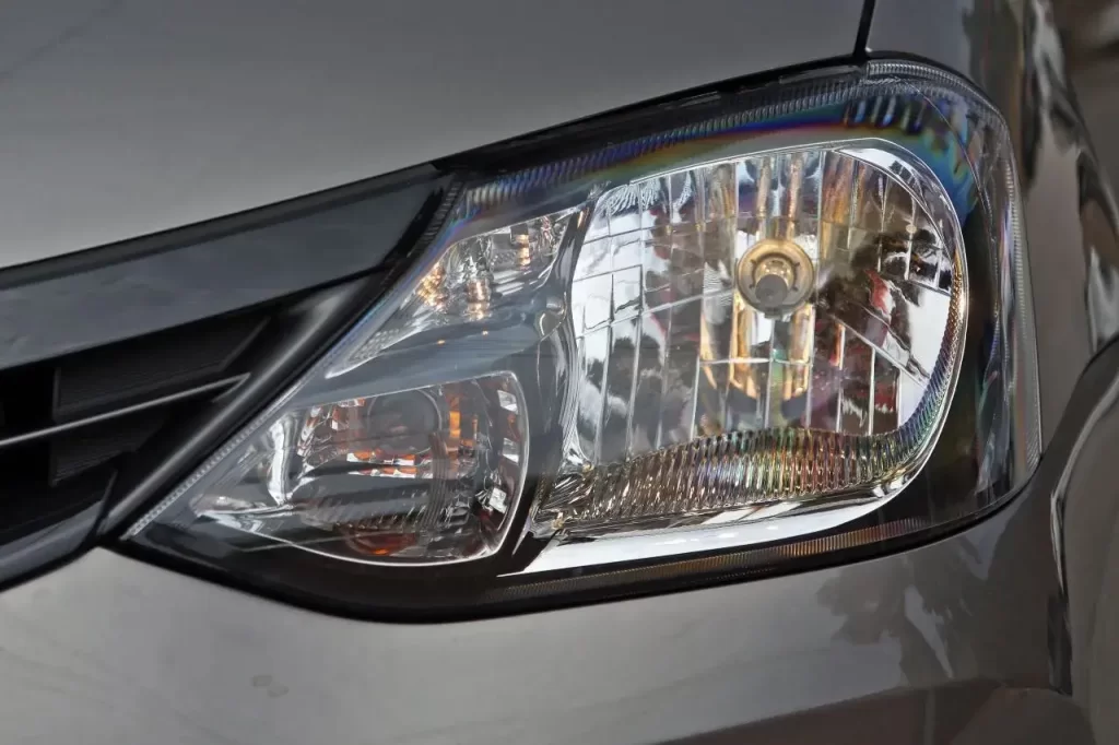 Toyota Etios Farol