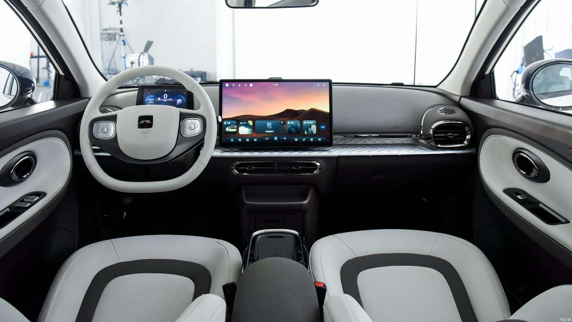 Jac Yiwei 3 (4)