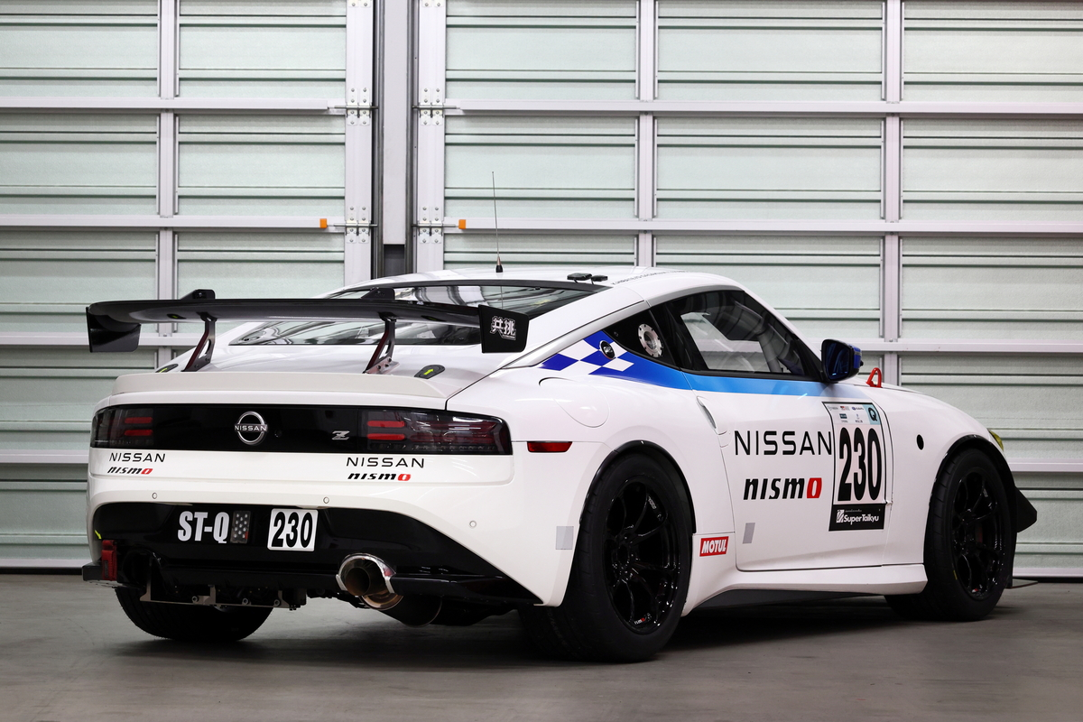 Nissan Z Racing Concept F3