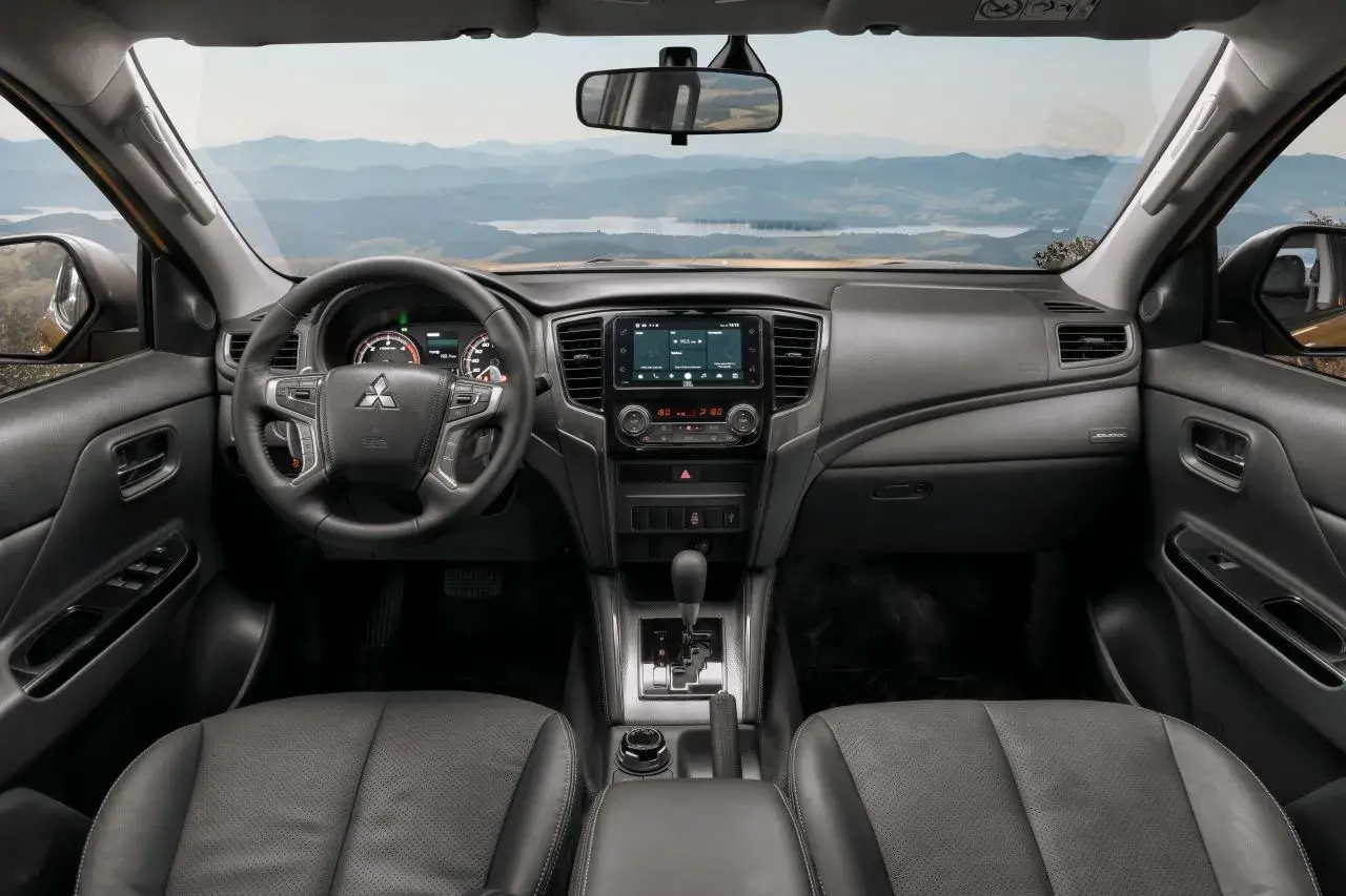 L200 Triton Savana 2024 (22)