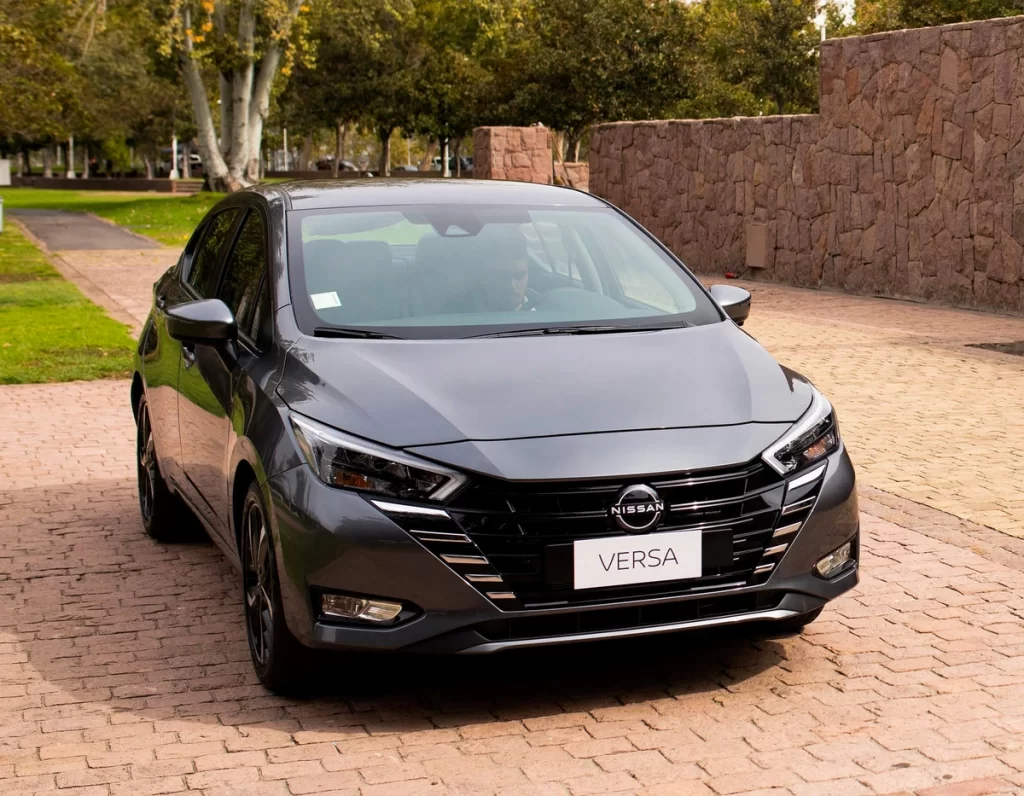 Nissan Versa 2024
