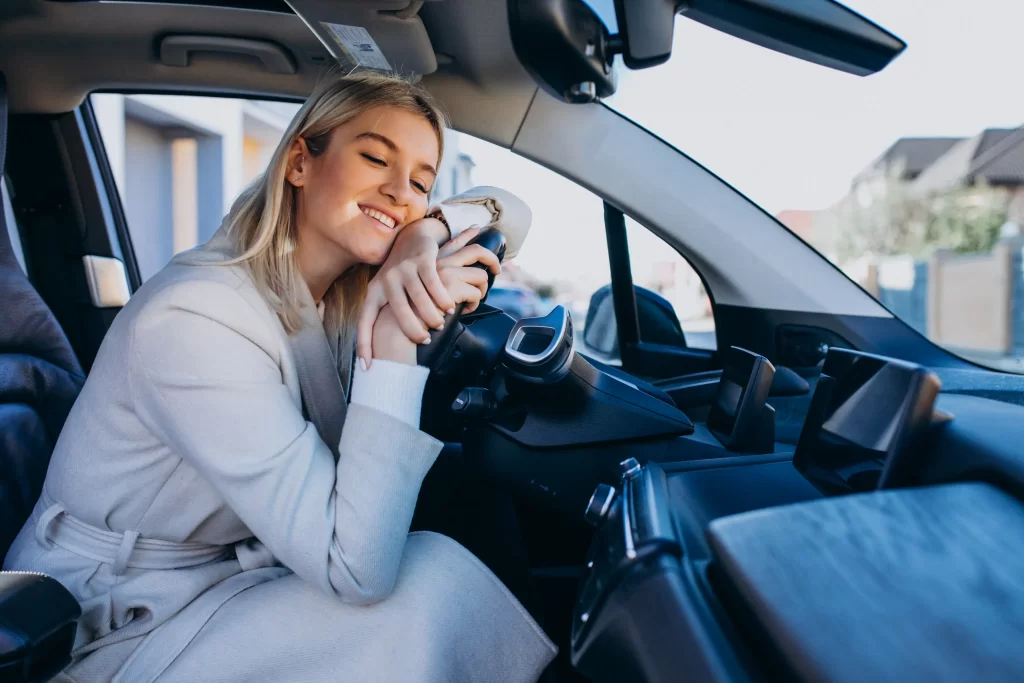 Cheirinho de um carro envolve muitos profissionais