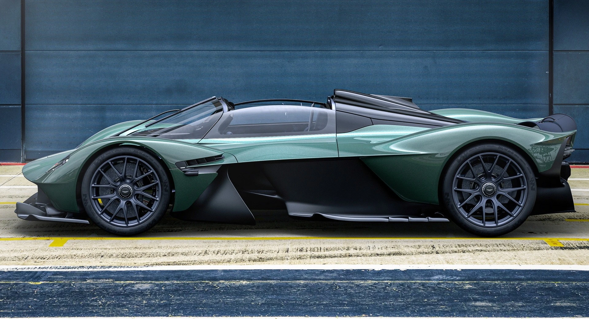 Aston Martin Valkyrie Spyder