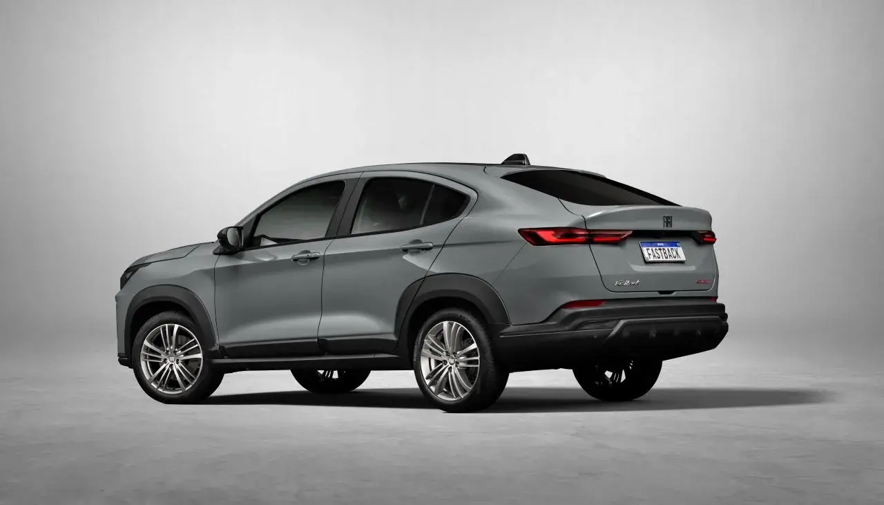 Fiat Fastback 200 At 1