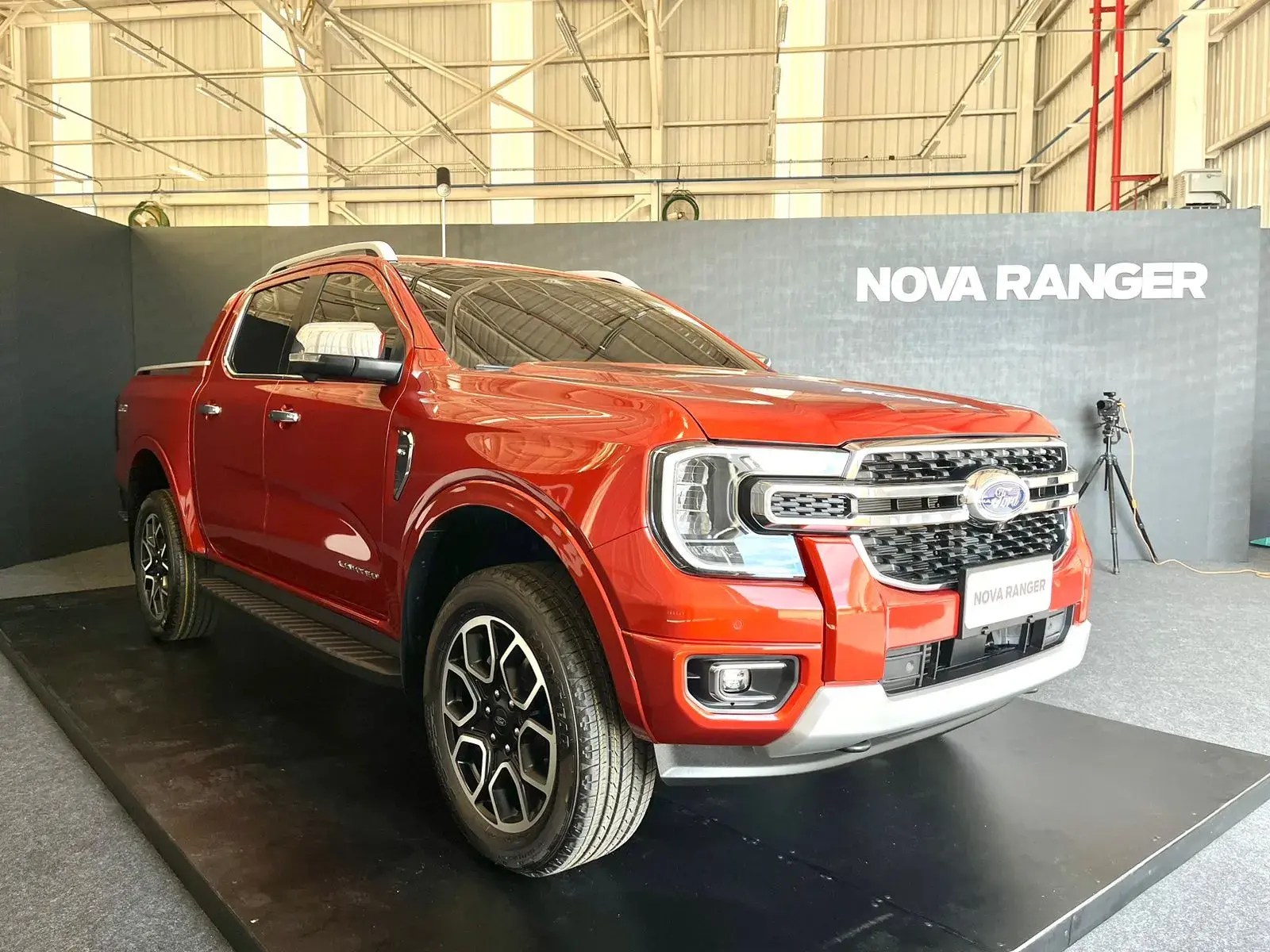 Nova Ford Ranger 2024 Lado