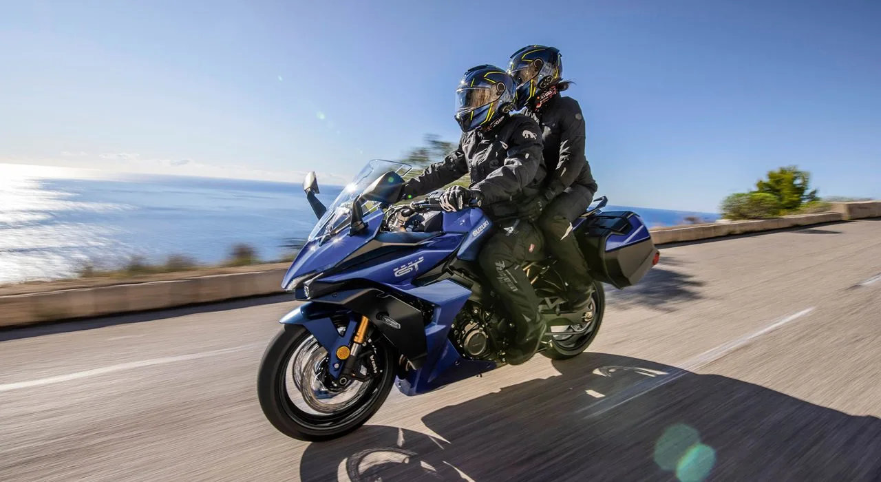 Suzuki Gsx S 1000 Gt (1)