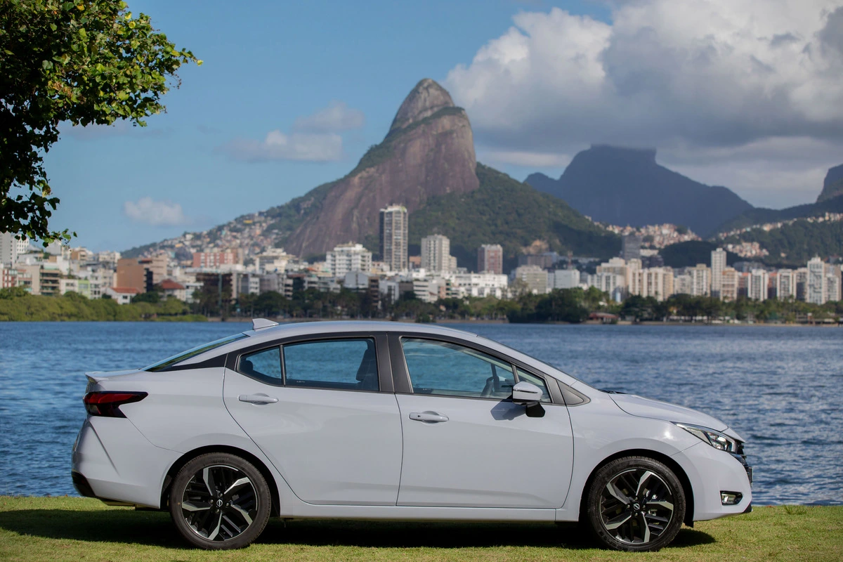 Novo Nissan Versa 2024 F2