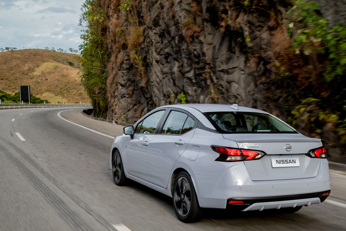 Novo Nissan Versa 2024 F3