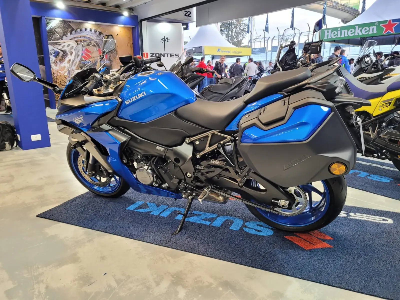 Suzuki 01