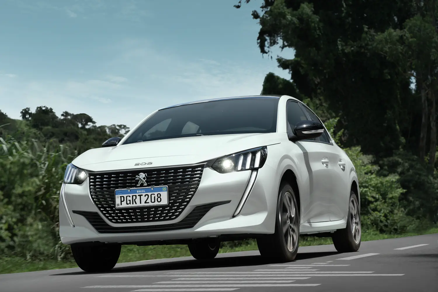 Peugeot 208 2024 Roadtrip (1)
