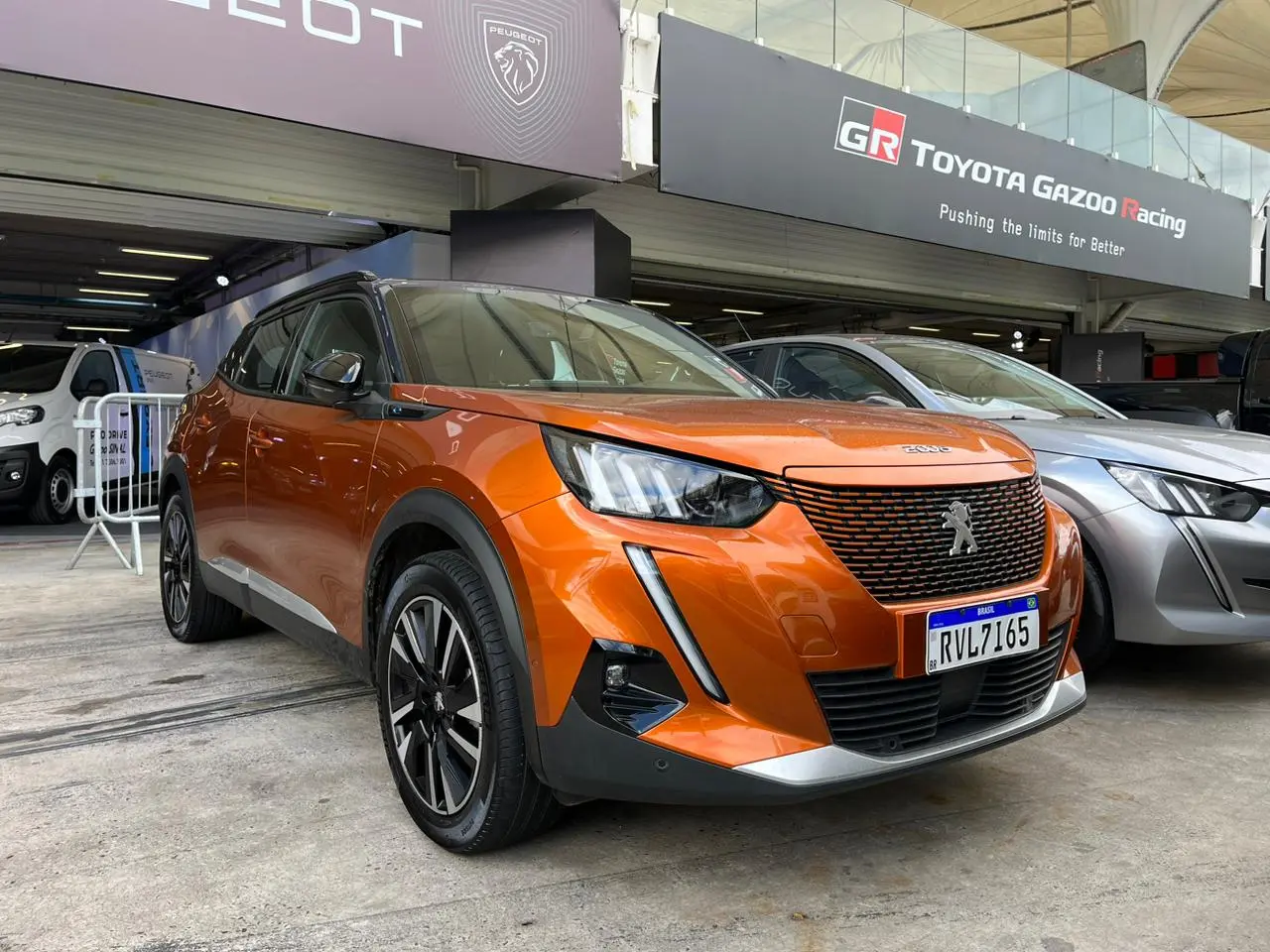 Peugeot E2008 1