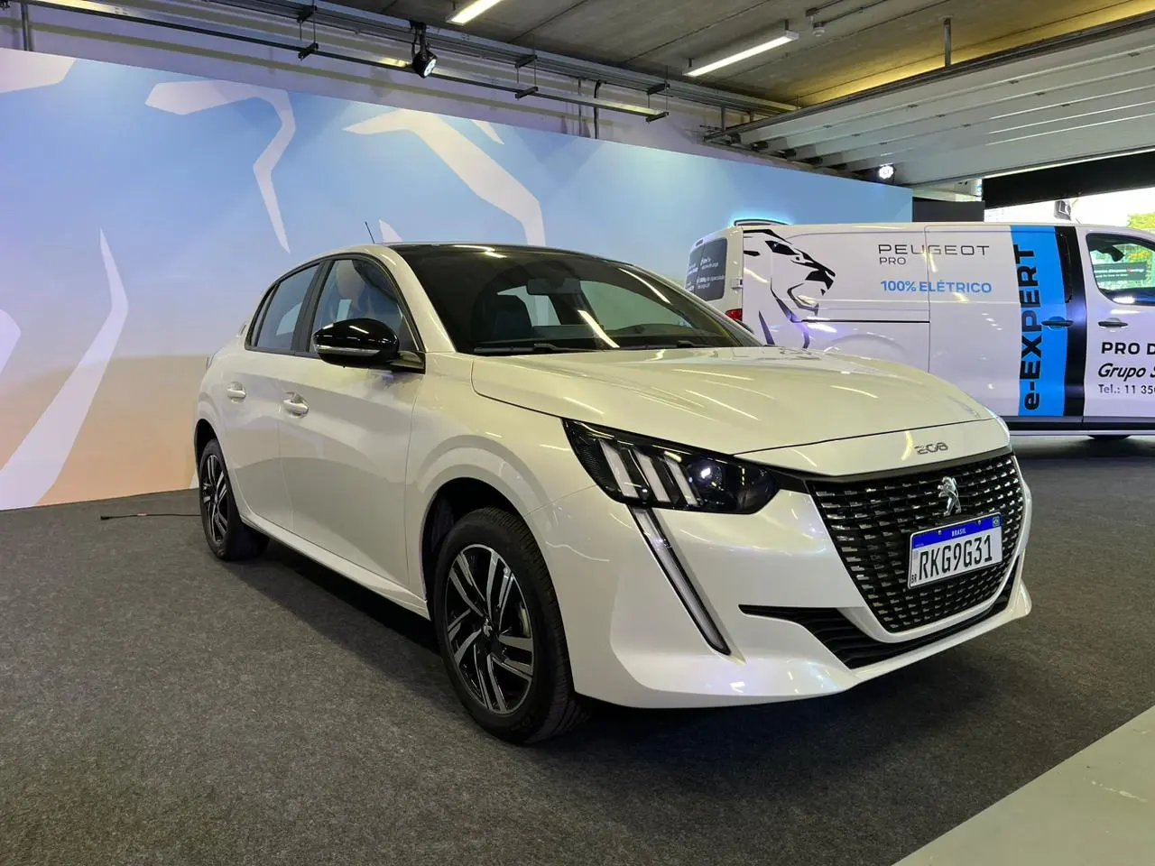 Peugeot 208 1